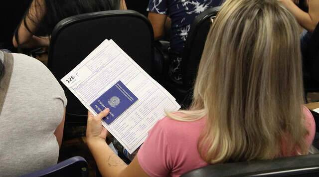 MS mant&eacute;m desemprego baixo e renda em alta no 3&ordm; trimestre de 2025