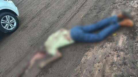 Homem &eacute; encontrado morto com cabe&ccedil;a esmagada &agrave;s margens de rodovia