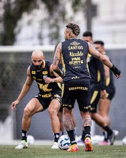 S&aacute;bado tem cl&aacute;ssico e briga contra queda nos jogos atrasados do Brasileir&atilde;o