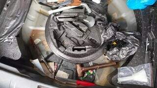 Jovem confessa caso com padre e diz que o matou após ser "forçado" a fazer sexo Jovem confessa caso com padre e diz que o matou após ser "forçado" a fazer sexo