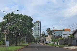 Domingo nublado em Campo Grande antecede alerta de chuvas intensas no Estado Domingo nublado em Campo Grande antecede alerta de chuvas intensas no Estado