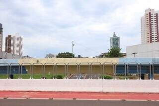 Trecho sem grade no viaduto da Av. Afonso Pena gera alerta e pedido de reforço Trecho sem grade no viaduto da Av. Afonso Pena gera alerta e pedido de reforço