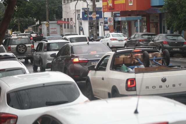 Volta do parqu&iacute;metro n&atilde;o convence quem frequenta o Centro