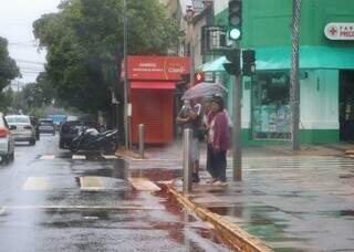 Na cidade que não seca há dias, chuva muda humor e até a produtividade Na cidade que não seca há dias, chuva muda humor e até a produtividade