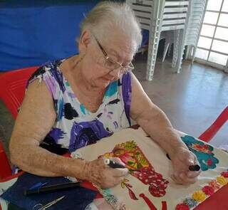 Vencer a solidão aos 80: Luzia fez isso do jeito mais simples possível Vencer a solidão aos 80: Luzia fez isso do jeito mais simples possível