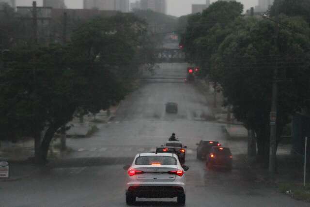 Segunda-feira &eacute; de instabilidade e risco de tempestades em MS