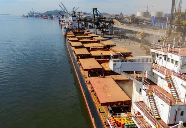 Exporta&ccedil;&otilde;es de milho disparam 214% em outubro e t&ecirc;m o Ir&atilde; como principal destino