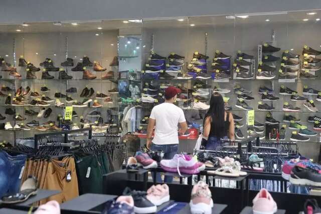 Com&eacute;rcio de Campo Grande abrir&aacute; 1,1 mil vagas tempor&aacute;rias para o final de ano