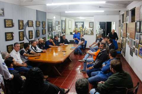 Oper&aacute;rio d&aacute; 1&ordm; passo para virar SAF com aprova&ccedil;&atilde;o un&acirc;nime do conselho