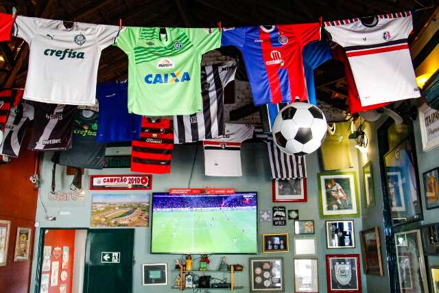 Ap&oacute;s 20 anos, Mercearia ter&aacute; uma camiseta do Corinthians pendurada