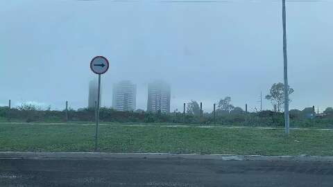Campo Grande amanhece com friozinho e nevoeiro ap&oacute;s dias de chuvarada