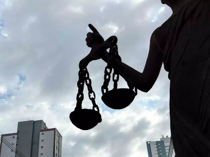 Enquete: 98% querem puni&ccedil;&otilde;es severas para prefeitos suspeitos de corrup&ccedil;&atilde;o