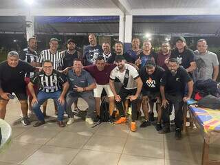 Após três décadas, campeões do Operário se reencontram em amistoso Após três décadas, campeões do Operário se reencontram em amistoso