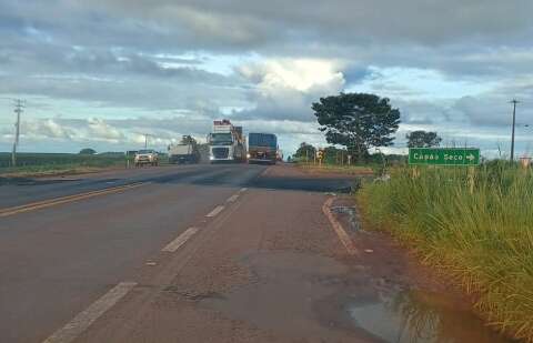 Homem morre atropelado em rodovia e tem corpo dilacerado