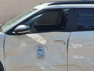 Morador pinta &quot;Pare&quot; em cruzamento ap&oacute;s acidente com ve&iacute;culo oficial