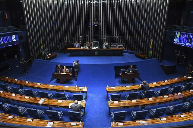 Senado aprova &ldquo;anistia branca&rdquo; para atualizar valor de im&oacute;veis e carros