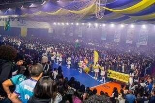 Justiça mantém condenação de aluno que chamou adversário de “macaco” Justiça mantém condenação de aluno que chamou adversário de “macaco”