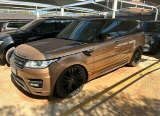 Bens do tráfico vão a leilão e têm até Range Rover por R$ 70 mil Bens do tráfico vão a leilão e têm até Range Rover por R$ 70 mil