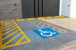 Prefeitura quer reduzir vagas de estacionamento em moradias populares