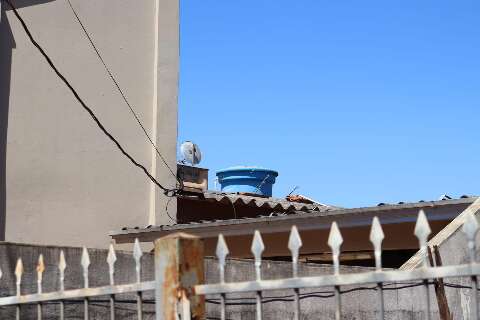 Jovem com 180 passagens &eacute; achado dentro de caixa d&rsquo;&aacute;gua no Tarum&atilde;