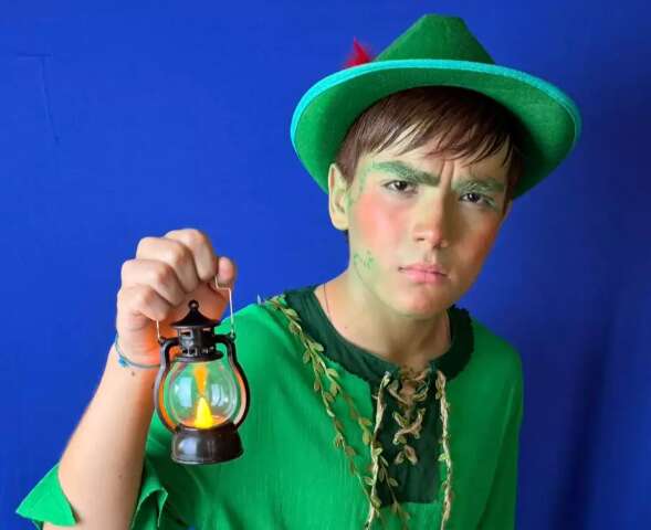 S&aacute;bado tem Peter Pan no Cerrado e tributos ao Queen e Bon Jovi