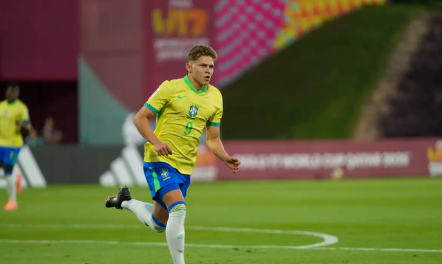 Brasil vence Marrocos no fim e garante vaga na semifinal do Mundial Sub-17