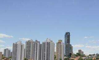 Fim de semana come&ccedil;a com sol, mas chuva pode atingir parte de MS