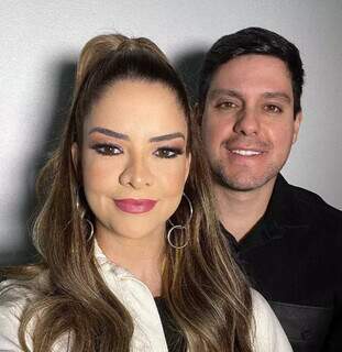 Cantora Maria Cecília surge com "novo rosto" nas redes sociais Cantora Maria Cecília surge com "novo rosto" nas redes sociais