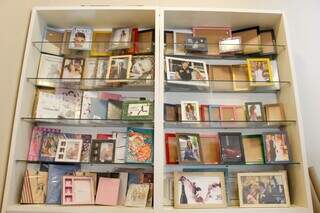 Pai e filho abrem loja que une padaria e fotografia no Centro