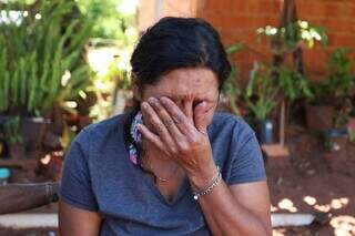 “Deixou meus netos órfãos”, diz avó de jovem executada na BR-262 “Deixou meus netos órfãos”, diz avó de jovem executada na BR-262