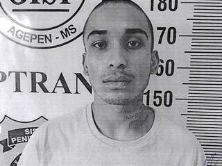 Foragido ligado a furtos e confronto com a PM &eacute; preso com droga e rev&oacute;lver