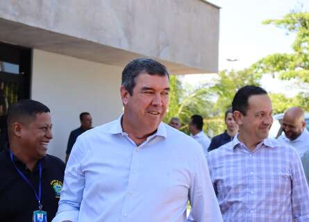 Cortes surtiram efeito, mas arrocho continua, explica Riedel 