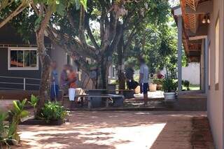 Comunidades terap&ecirc;uticas n&atilde;o s&atilde;o vil&atilde;s, diz federa&ccedil;&atilde;o ap&oacute;s mais uma interdi&ccedil;&atilde;o