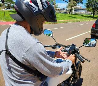 GPS é copiloto obrigatório que aumenta as multas e os riscos diários no trânsito GPS é copiloto obrigatório que aumenta as multas e os riscos diários no trânsito