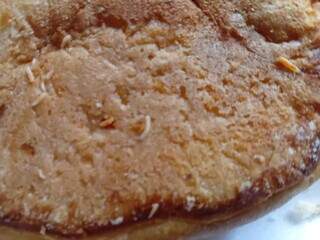 Crian&ccedil;a come salgados com larvas comprados em atacadista e passa mal