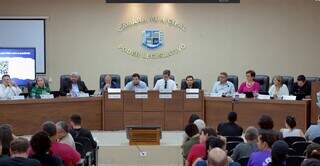 Setor tur&iacute;stico de Bonito lota C&acirc;mara contra taxa de R$ 15 para visitantes