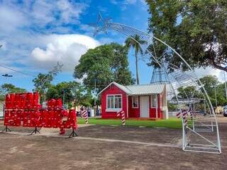Aquidauana suspende decorações de Natal para priorizar serviços essenciais Aquidauana suspende decorações de Natal para priorizar serviços essenciais