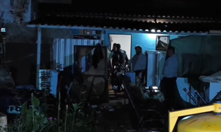 Ex-guarda municipal &eacute; morta com 23 facadas na frente do filho de 9 anos