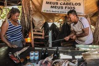 Faca sem ponta fez Marilza &quot;criar&quot; cabelo com bananeira no Lagoa Park