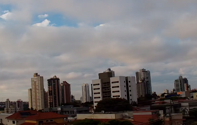 Semana come&ccedil;a com calor e possibilidade de chuva em todo MS