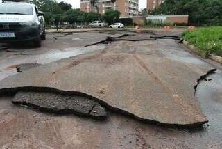 C&acirc;mara antecipa devolu&ccedil;&atilde;o de R$ 9 milh&otilde;es do duod&eacute;cimo para apoiar tapa-buraco