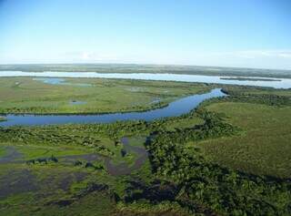 Grupo estuda cobran&ccedil;a pelo uso da &aacute;gua na bacia do Rio Ivinhema