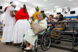 Aos 80 anos e ap&oacute;s um AVC, M&atilde;e F&aacute;tima segue firme na umbanda
