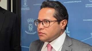 C&acirc;mara antecipa devolu&ccedil;&atilde;o de R$ 9 milh&otilde;es do duod&eacute;cimo para apoiar tapa-buraco