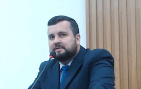 Vereador &eacute; afastado e passa a usar tornozeleira por fraudes em Terenos