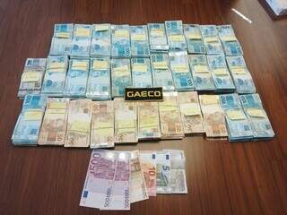 Ofensiva contra cúpula do jogo do bicho tem 20 mandados de prisão em 8 cidades Ofensiva contra cúpula do jogo do bicho tem 20 mandados de prisão em 8 cidades