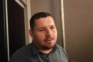 Reinaldo reúne 62 vereadores do PL e inicia estratégia contra possível “Lula 4” Reinaldo reúne 62 vereadores do PL e inicia estratégia contra possível “Lula 4”