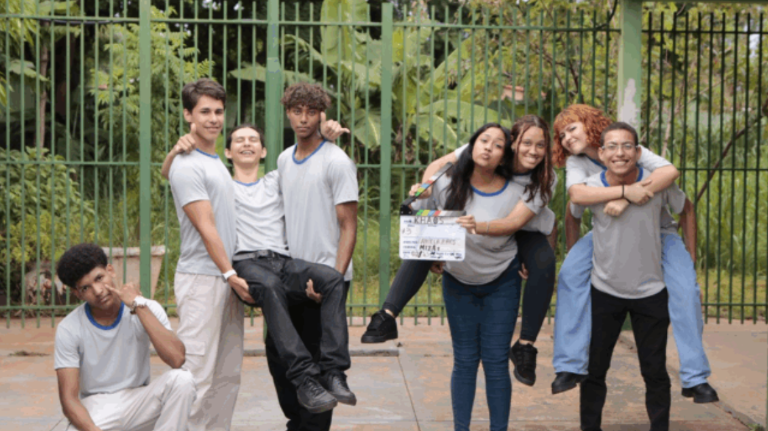 Filme estreia no Nova Lima com o talento de quem é do próprio bairro