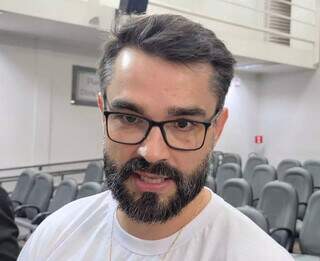 Famílias denunciam violência obstétrica e cobram justiça em audiência pública Famílias denunciam violência obstétrica e cobram justiça em audiência pública