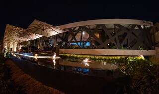 Atum vira espet&aacute;culo em cerim&ocirc;nia japonesa que a Capital aprendeu a apreciar